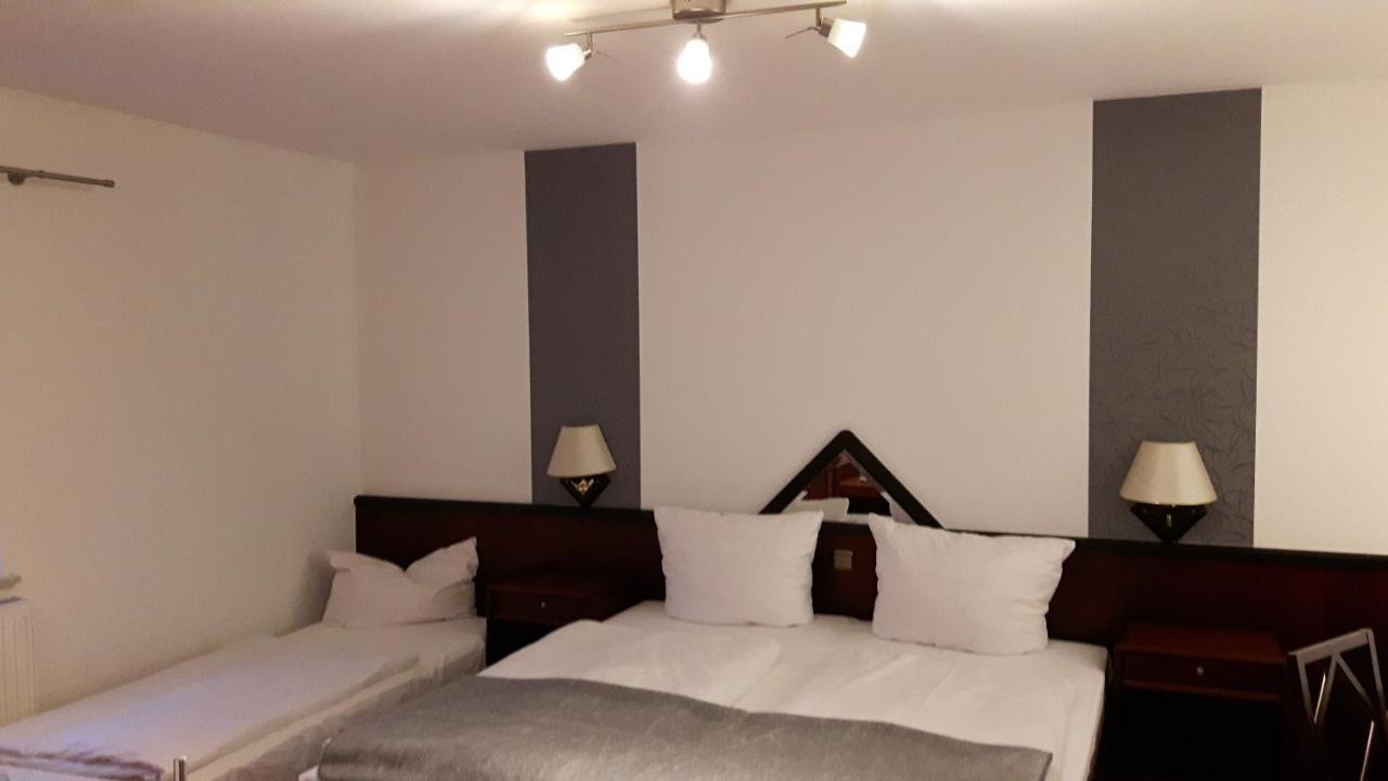 Hotel Dresden Domizil Bagian luar foto